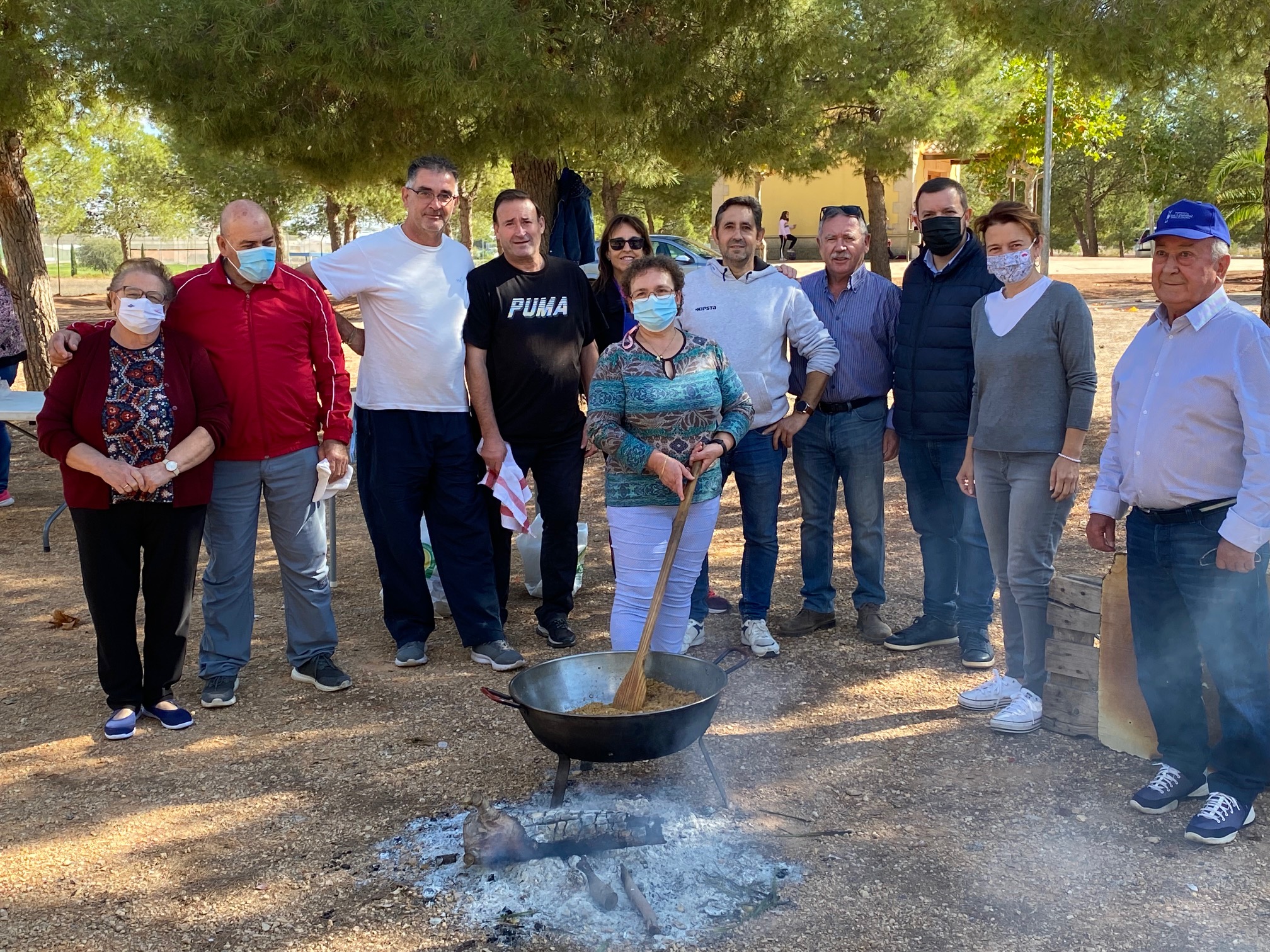 San Cristóbal celebra su VI encuentro de elaboración de migas de pastor en la ermita