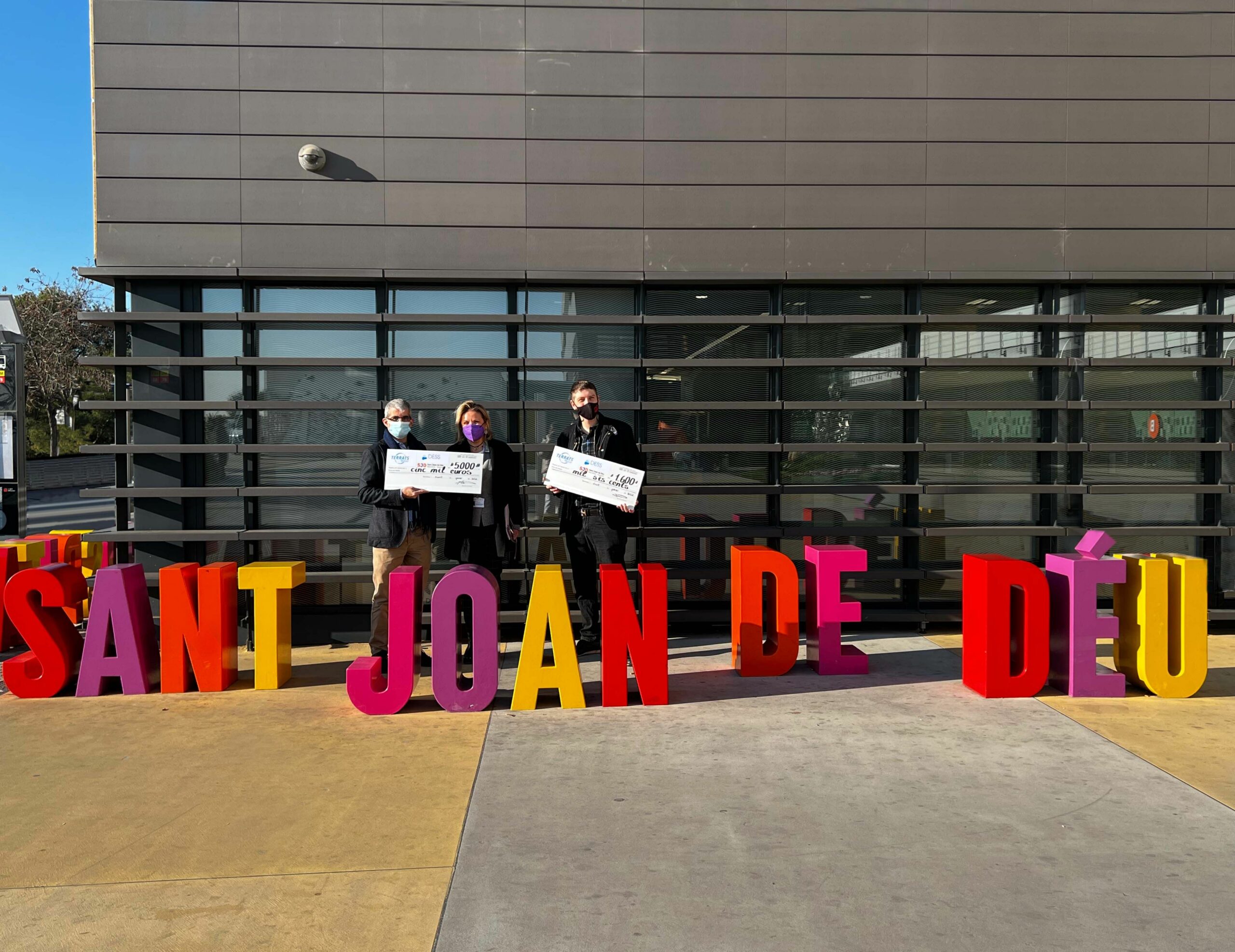 DESS Dental dona 6.600€ al Hospital Sant Joan de Déu