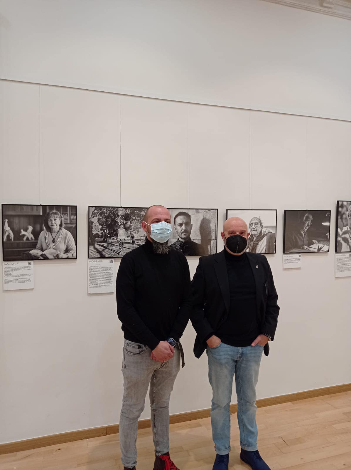 Poetas con luz ambiente, un documental fotográfico sobre autores de Ciudad Real