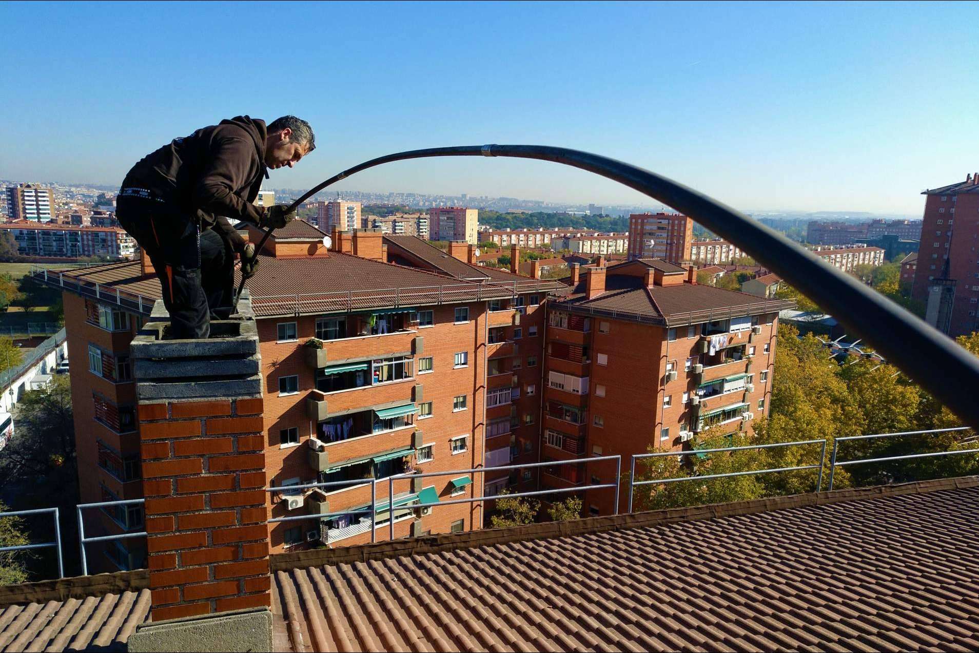 Aprovechar la ceniza de la chimenea con Su Deshollinador