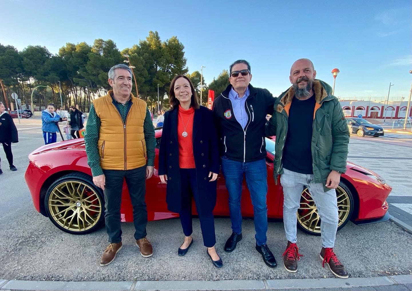 Arranca en Alcázar de San Juan la I Ruta del Vino con 23 coches deportivos de lujo