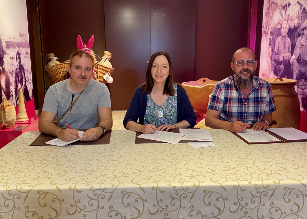 El Ayuntamiento de Alcázar de San Juan renueva el convenio de cesión de la Colección “Jesús Lizcano” que se expone en el Museo FORMMA