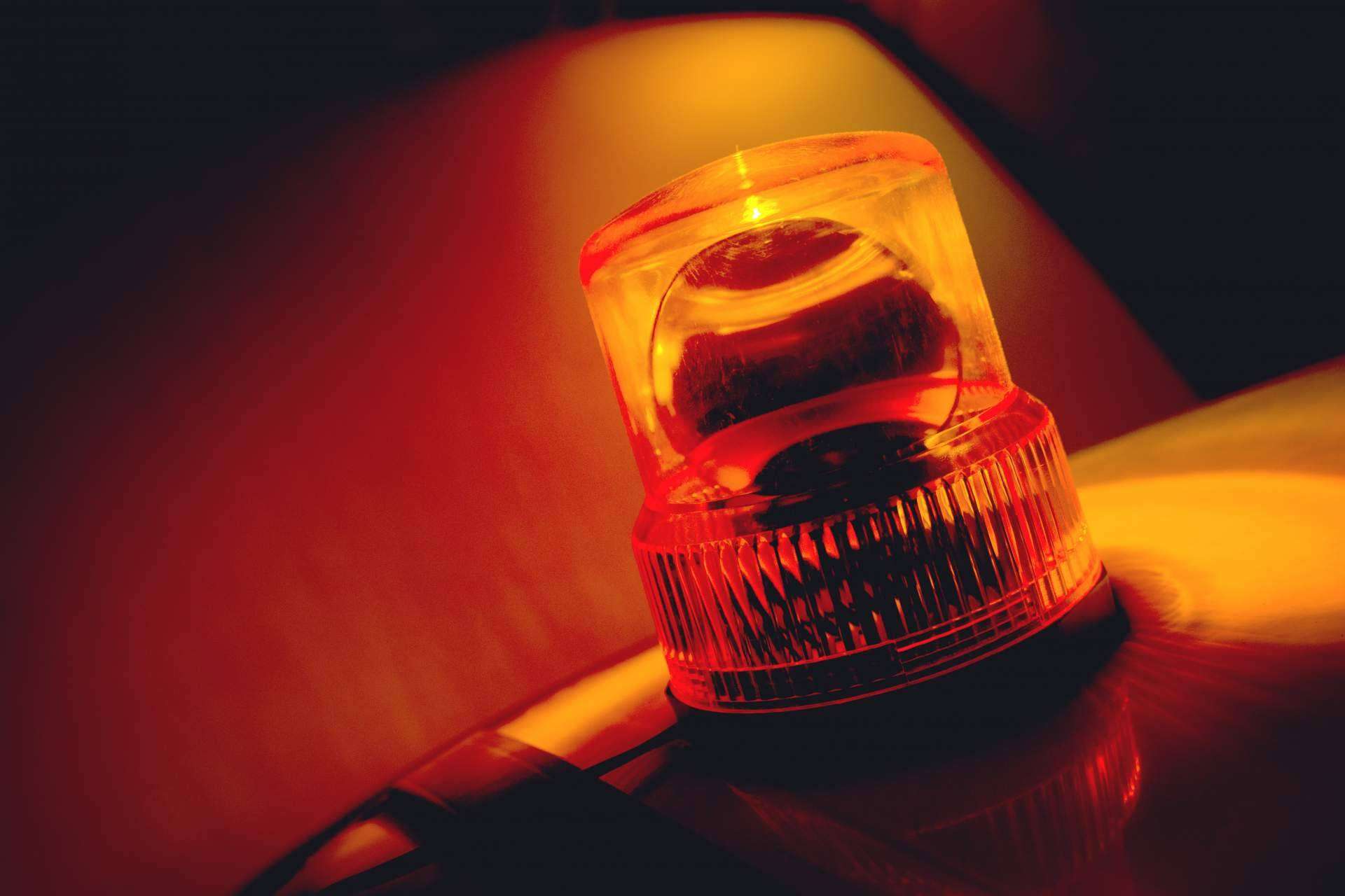 TodoRenting.es explica si son obligatorias las luces de emergencia nuevas