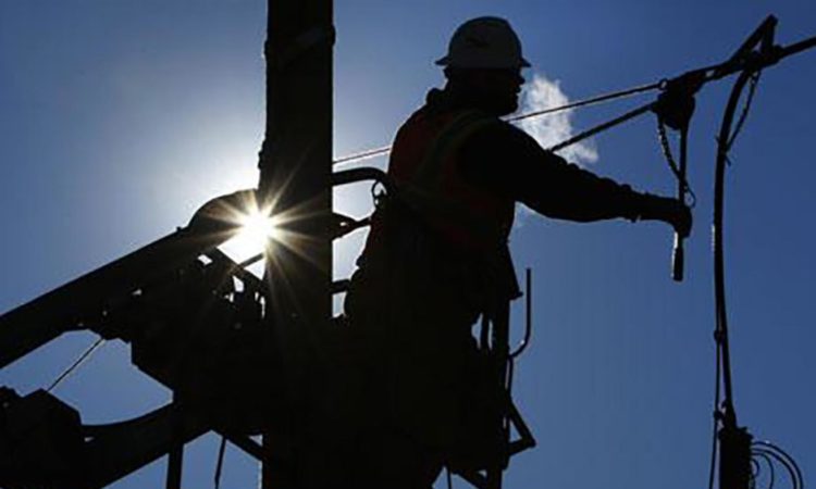 Cortes en el suministro de la luz el día 28, en algunas calles de la localidad