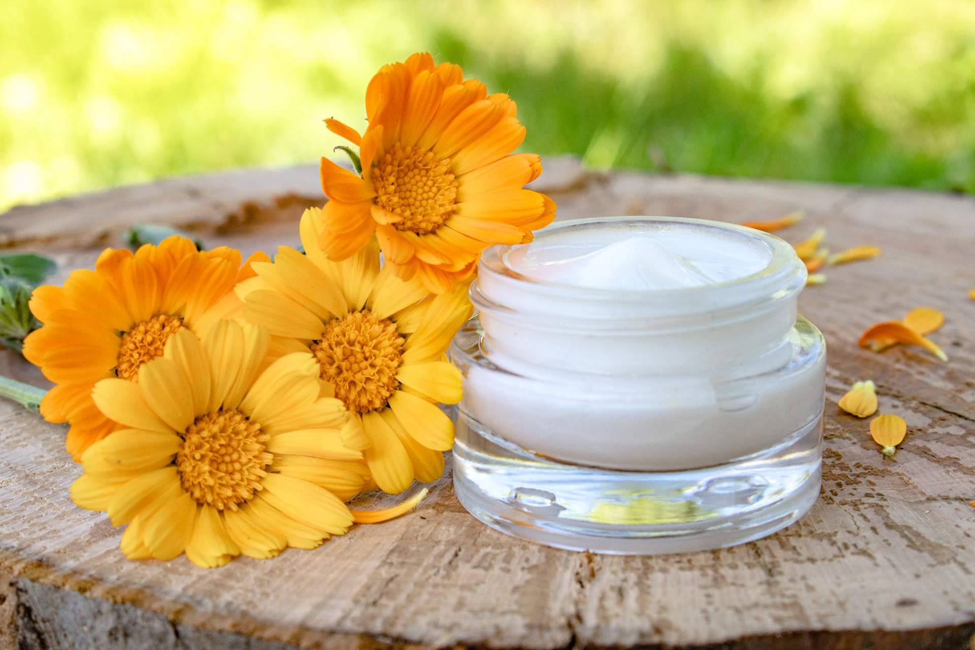 Cosmética natural para el cuidado de la piel y del cuerpo, con LOAN Cosmetics