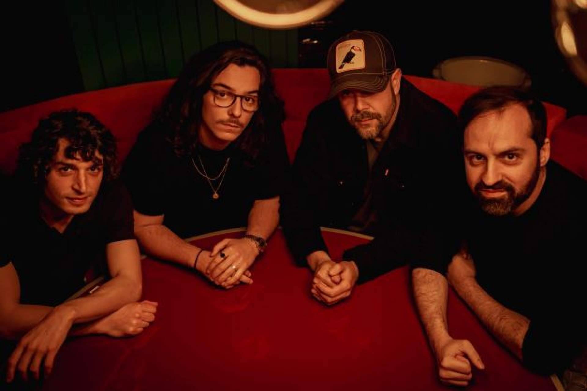Verona presentan 'Ya no es lo mismo', tercer single del disco 'Giro Argumental'