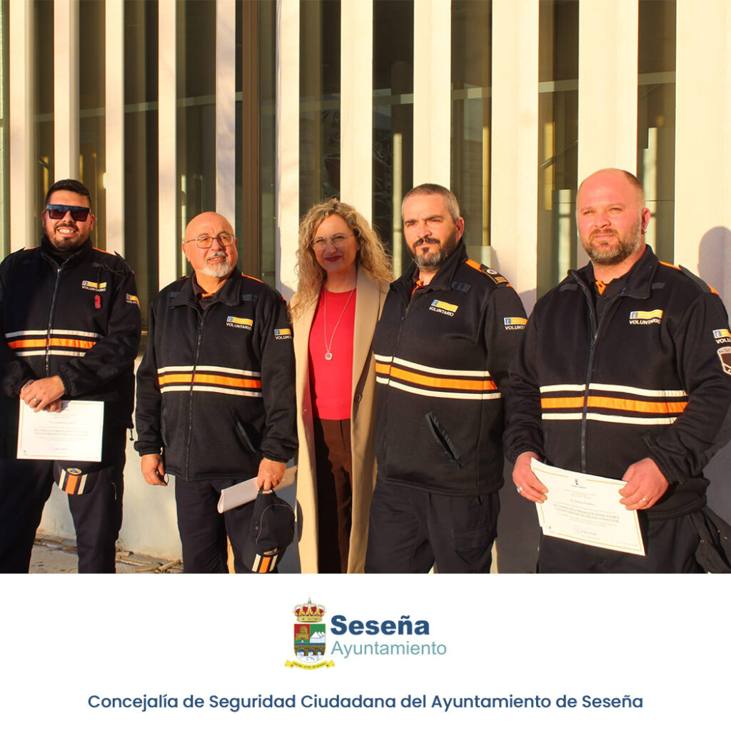 Entrega de diplomas correspondiente a la XX edición del curso de formación básica para voluntarios y voluntarias de Protección civil