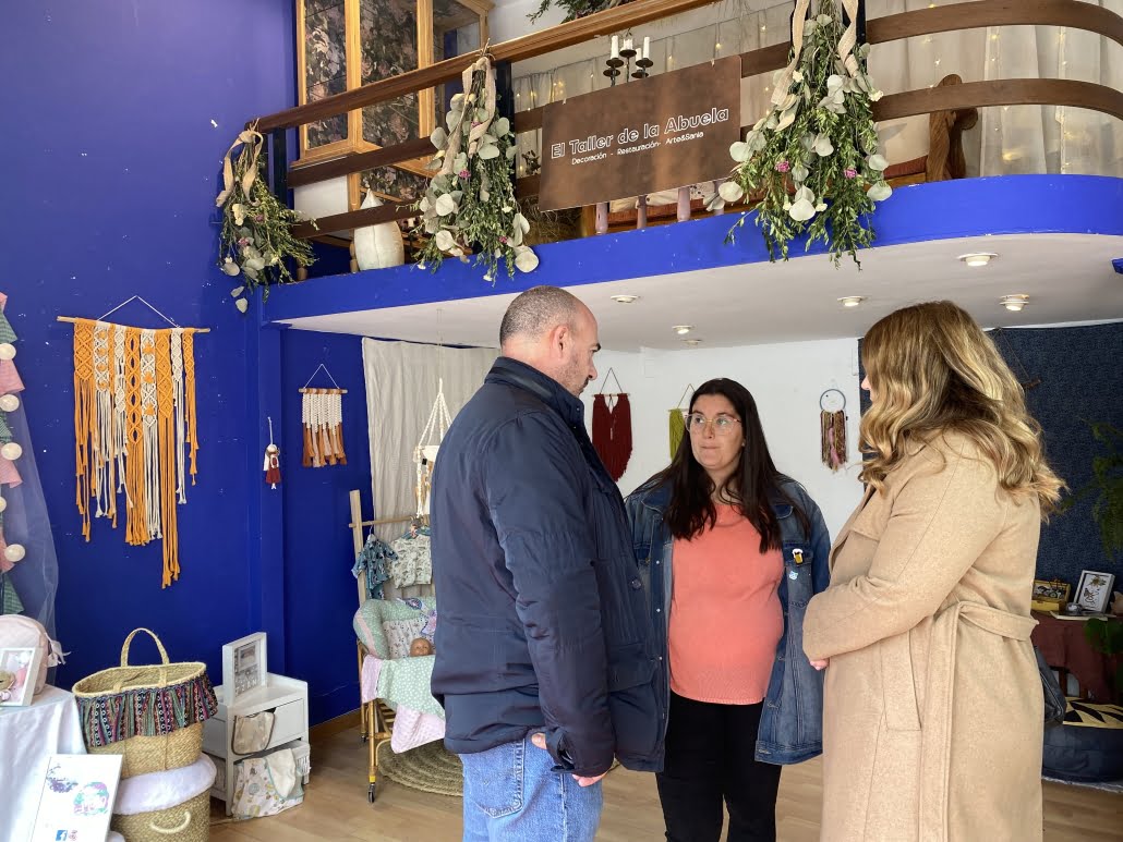Las artesanas de la Asociación Jayanes celebran el Día Internacional del Artesano