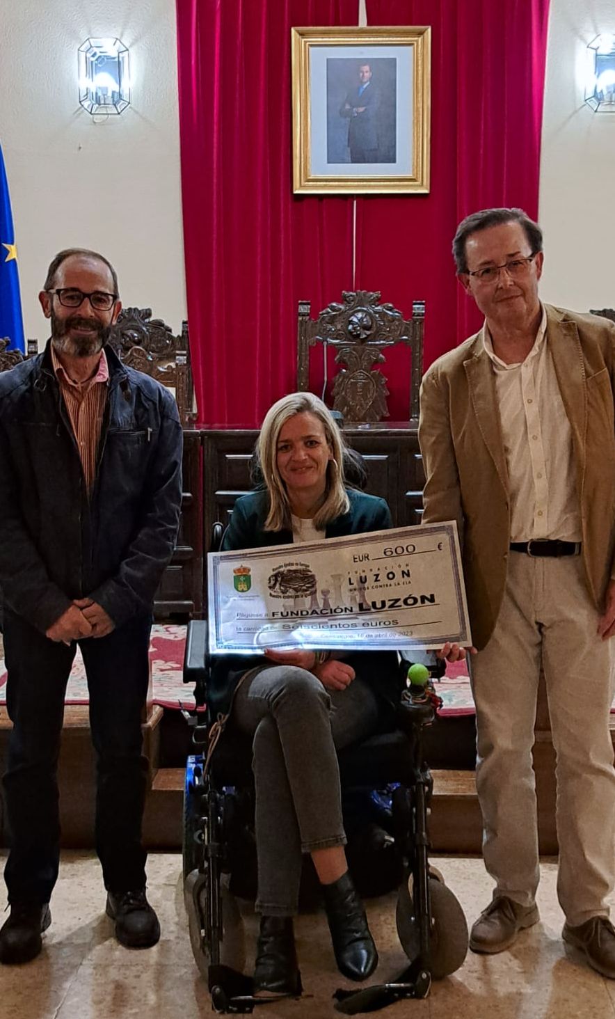 Entrega a la Fundación Luzón de la donación recogida en el Torneo de Ajedrez «Castillo de consuegra» 2023