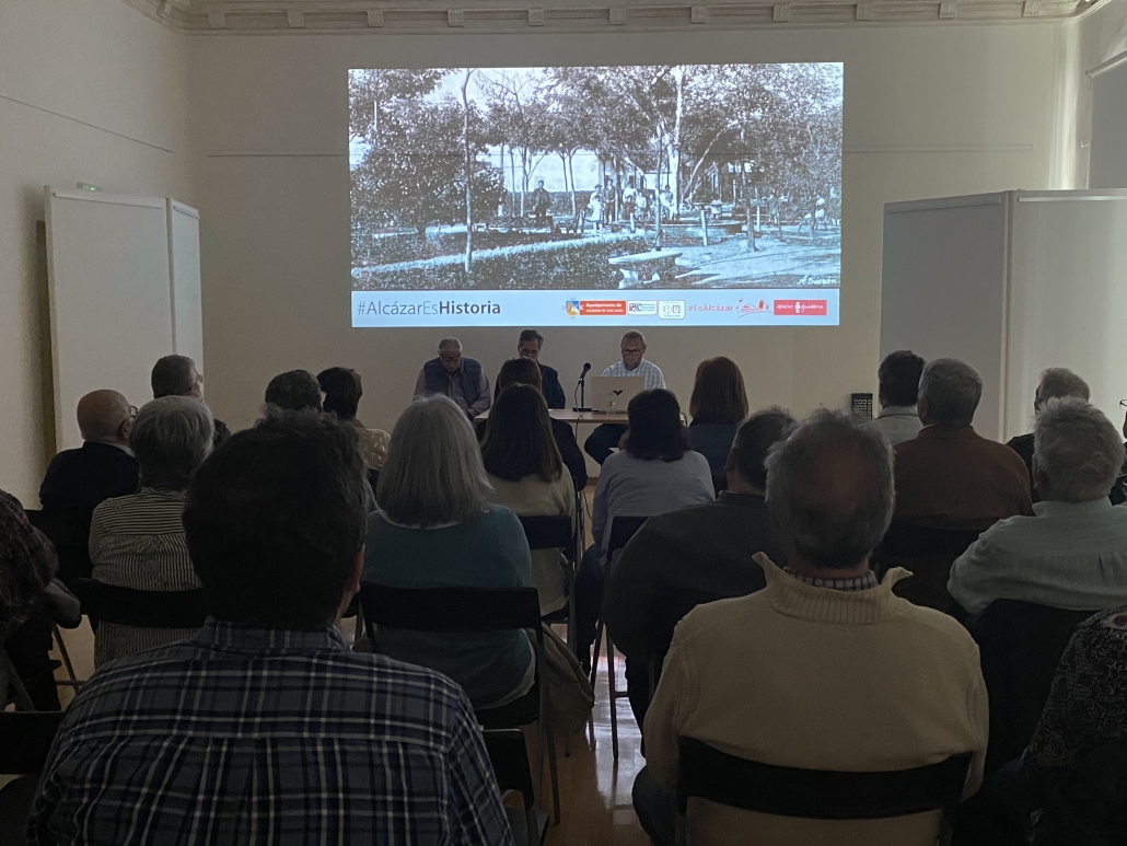 La Sala Luisa Alberca Lorente acoge una película documental sobre la emblemática biblioteca del Parque Cervantes