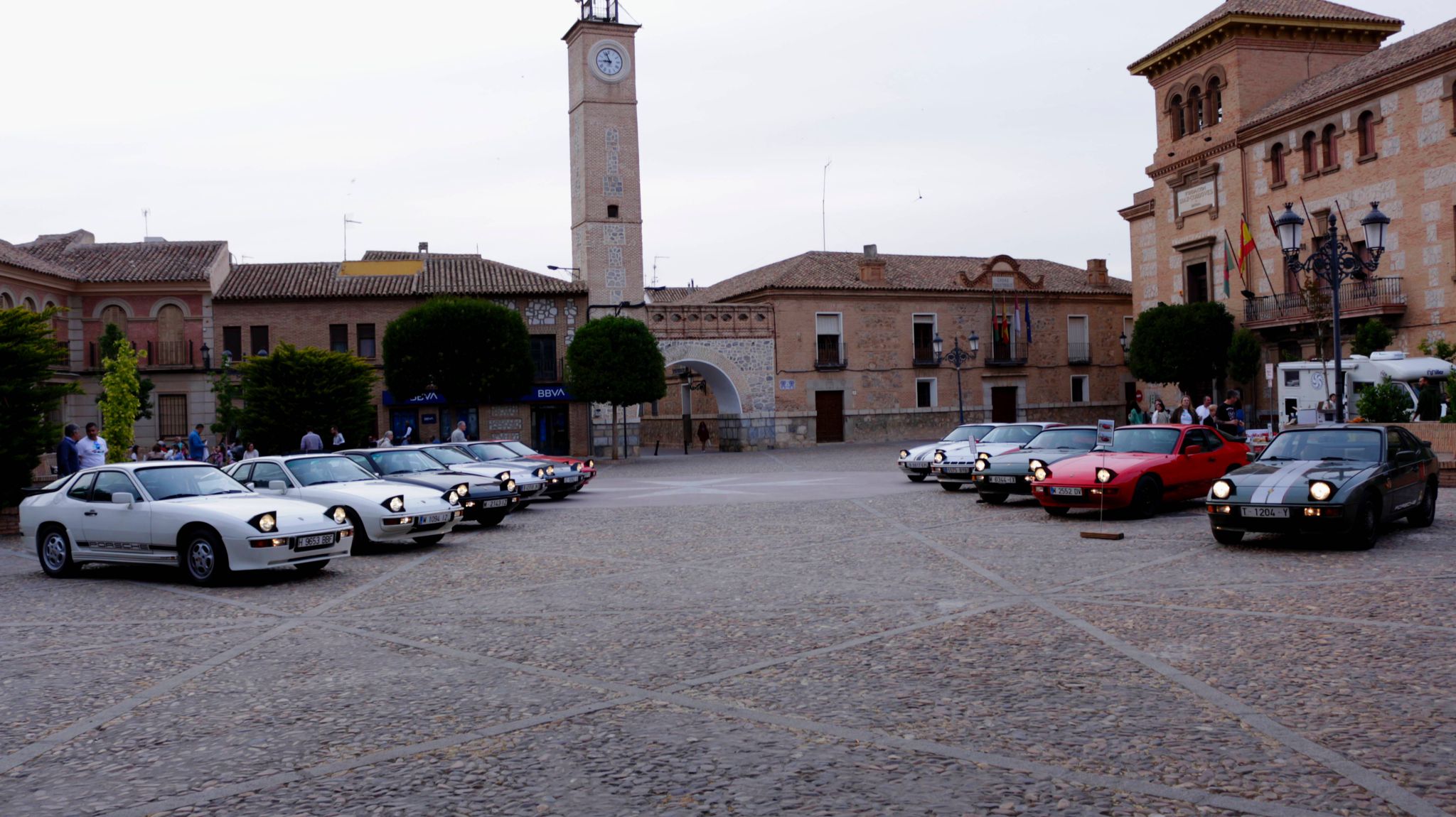 Consuegra acogió el pasado sábado la 1ª Concentración Porsche 924 España