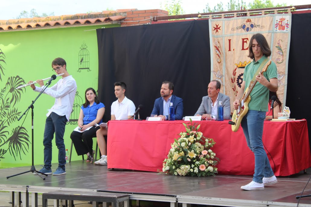 El alumnado de 4º de la ESO y FP básica despide el curso 2022-2023 del IES Juan Bosco