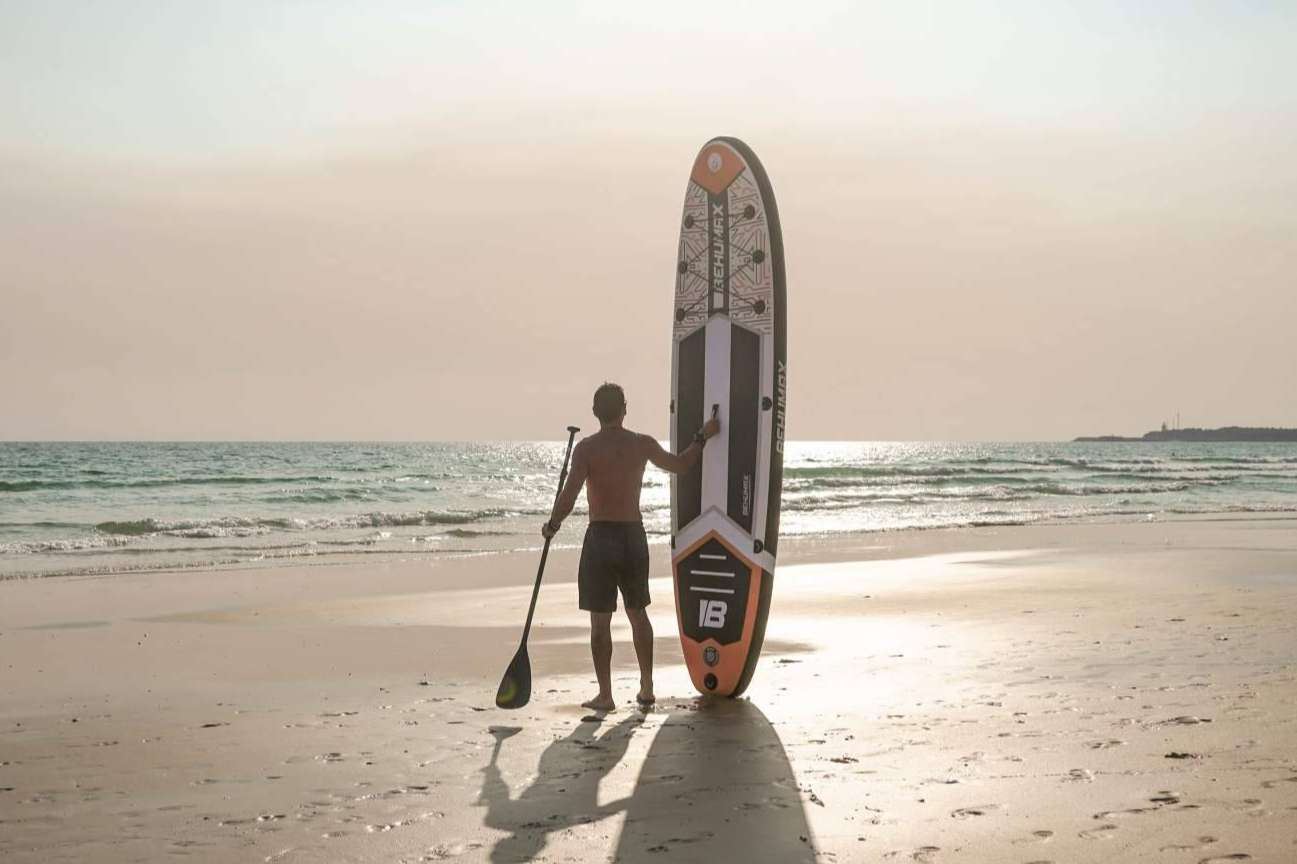 Estilo y funcionalidad en tablas de paddle surf, con Behumax
