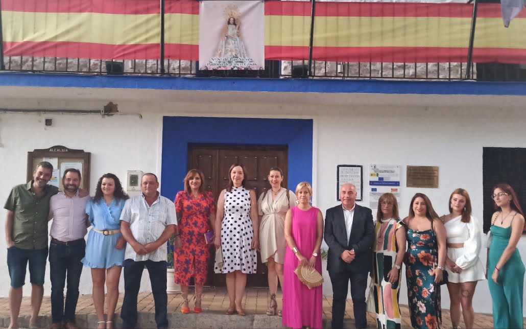 La alcaldesa, Rosa Melchor, definió las fiestas de Cinco Casas como un evento de reencuentro