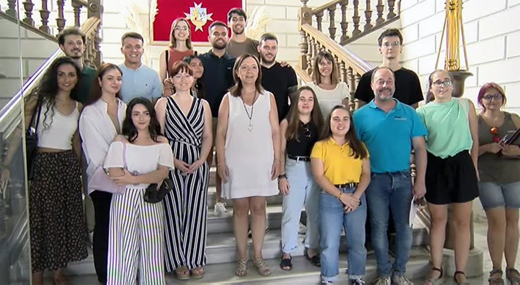 Rosa Melchor firma con cinco empresas de Alcázar de San Juan incorporadas a la XXI edición de las Becas a la transición a la vida activa