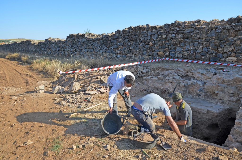 Trabajos arqueológicos en la Presa y Acueducto Romano de Consuegra. Campaña 2023