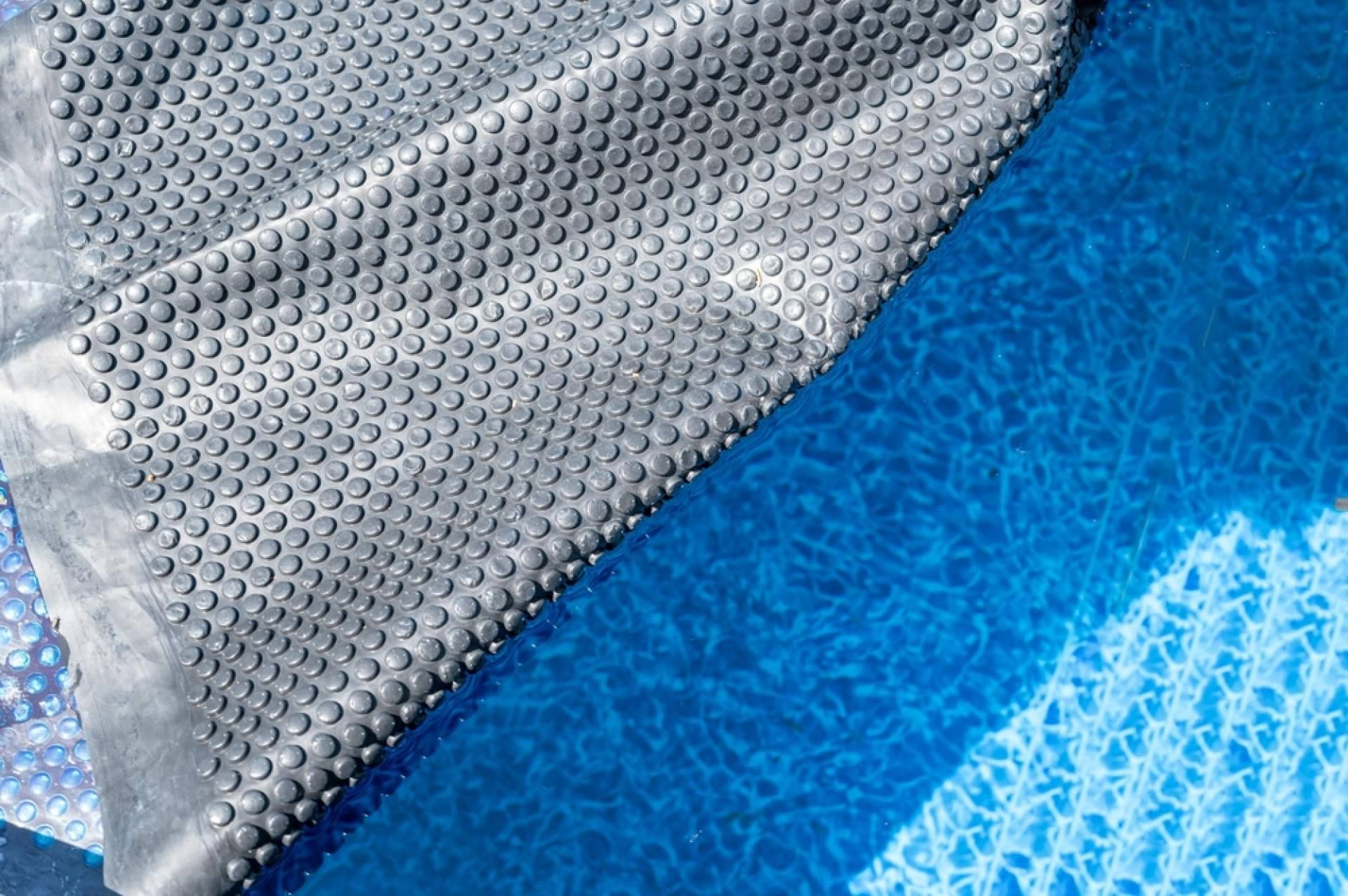 Swimhome y su oferta de mantas térmicas para piscina