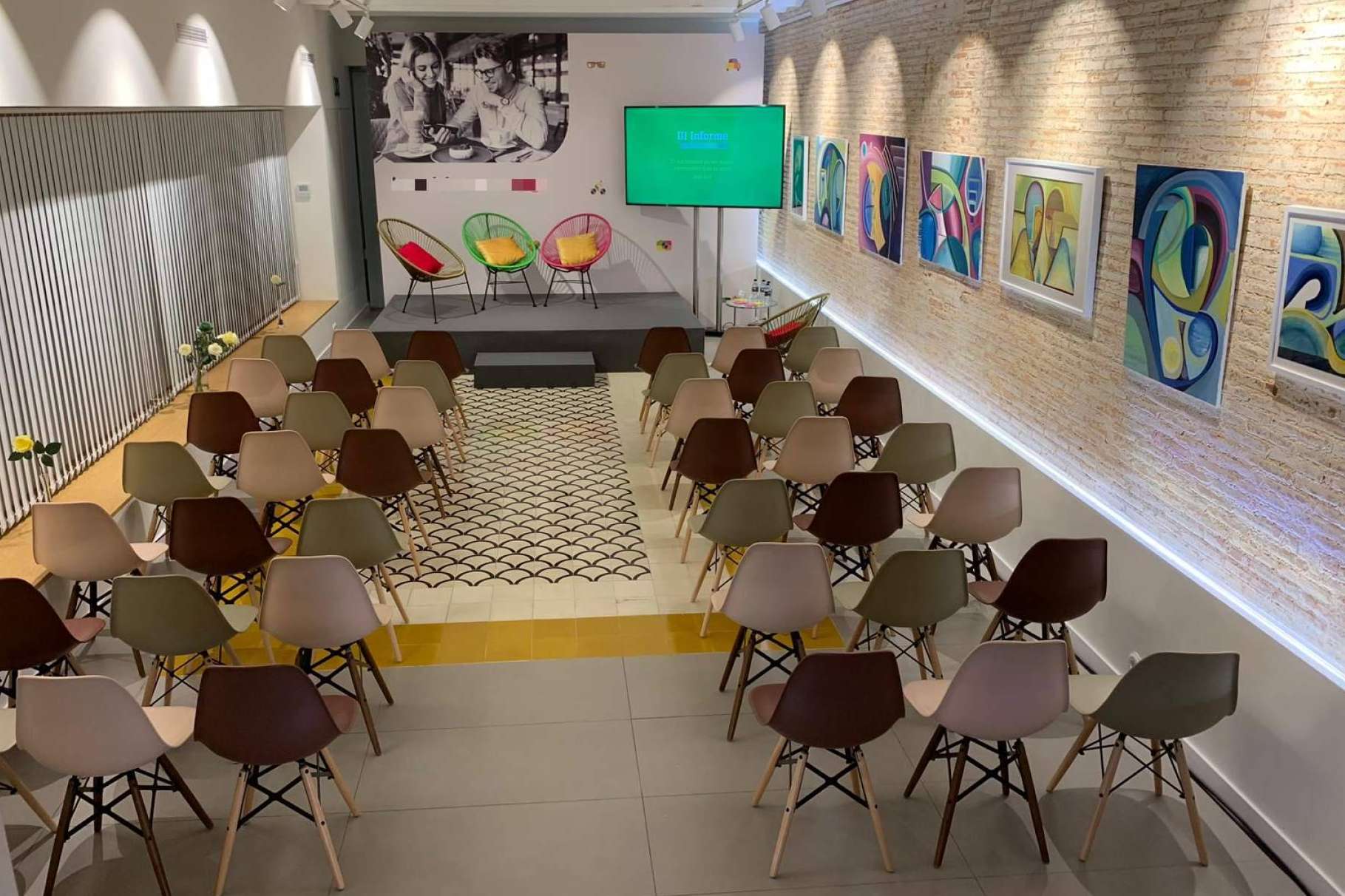 ¿Dónde encontrar salas privadas para celebrar eventos? LBK99