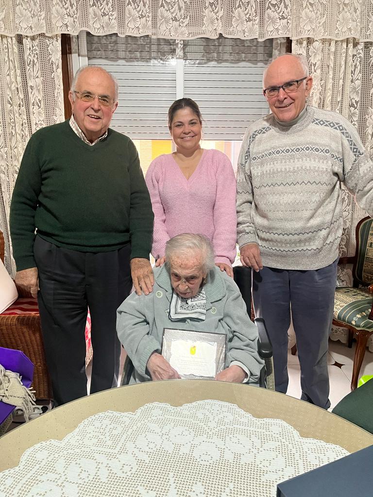 Homenaje a Inocencia Verbo, vecina consaburense de 104 años