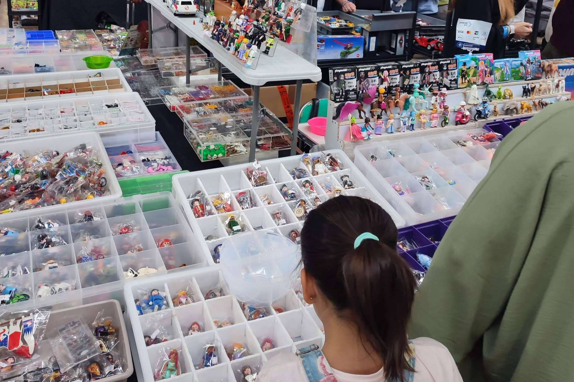 Exposición del juego de construcción TENTE en el centro comercial Valdebernardo