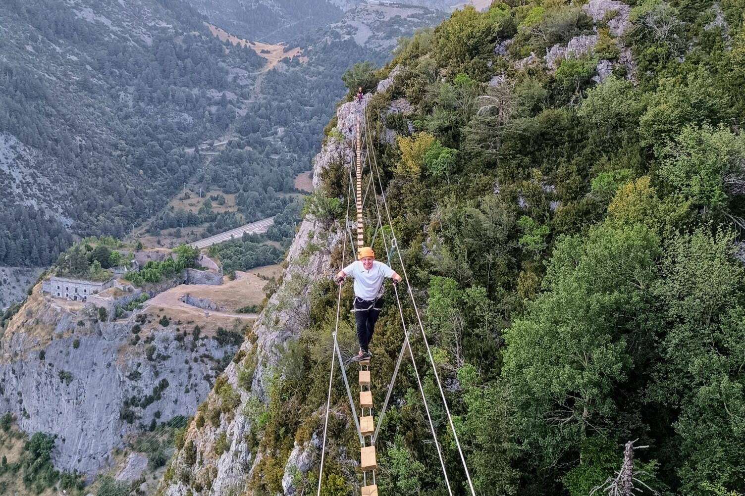Pirineos; Barranquismo en Jaca y Vía Ferrata Sorrosal, ¡Aventura Deportiva de Verano!