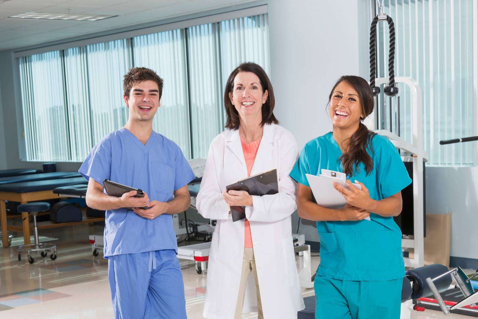 Nace la Facultad de Medicina Integrativa Regenera