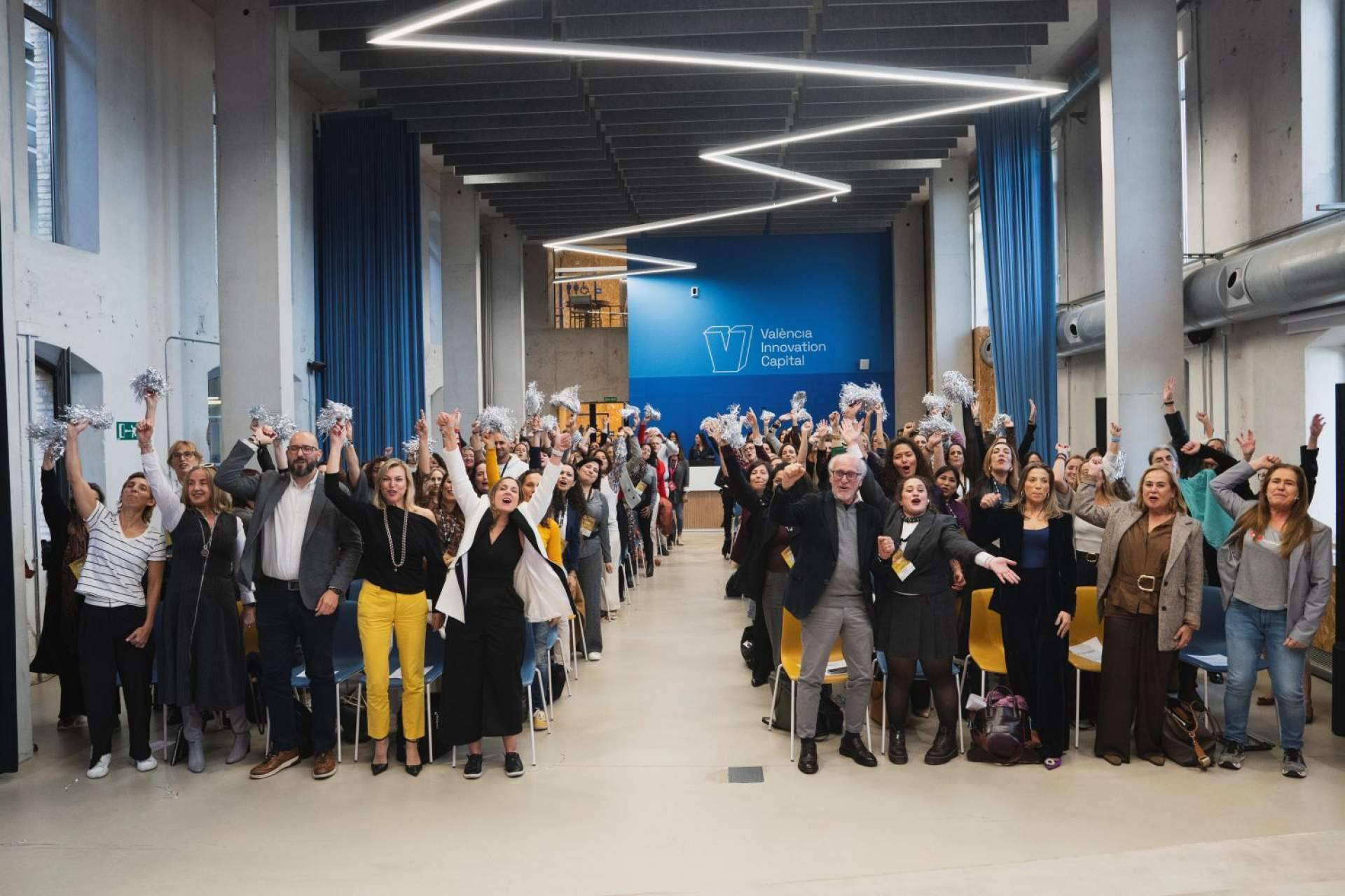 Womenalia celebró en Valencia el talento femenino con la quinta edición de los premios AxTodas, que impulsan a las emprendedoras del futuro