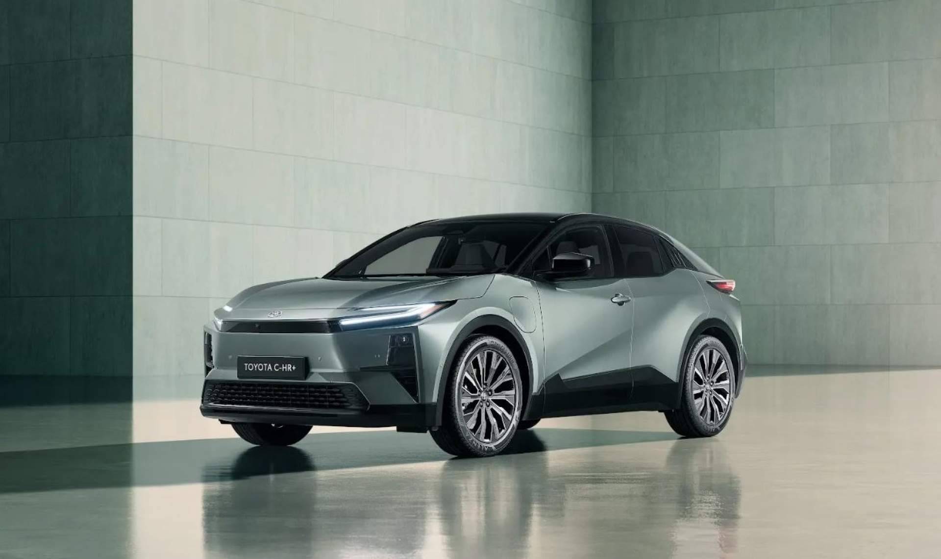 Road Show del Nuevo Toyota C-HR+ Electric en Toyota Kuruma (Madrid)