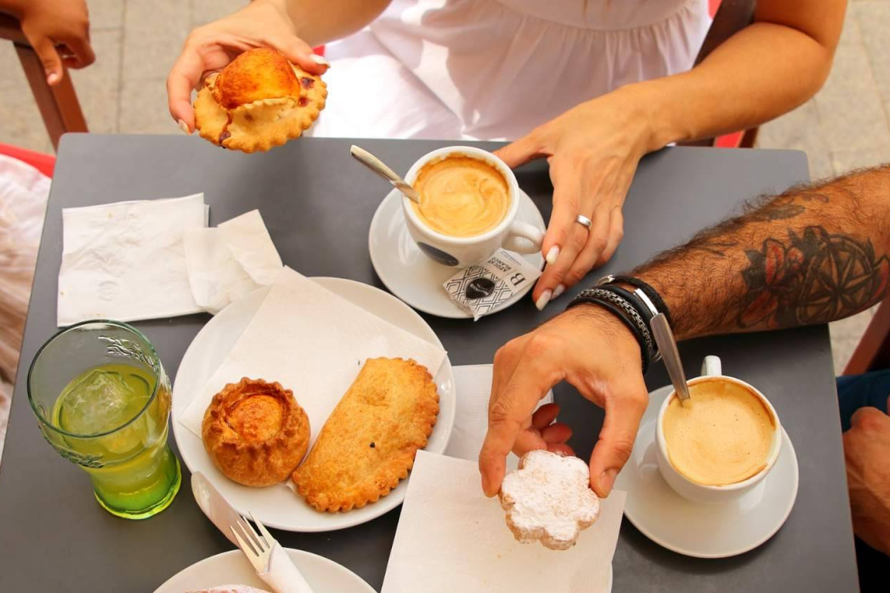 Destinos que conquistan al viajero a través de su repostería tradicional